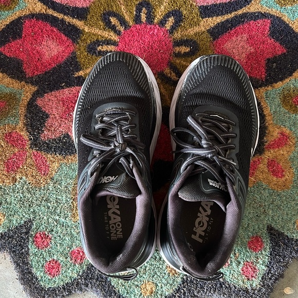 Hoka Shoes - Hoka bondi 7